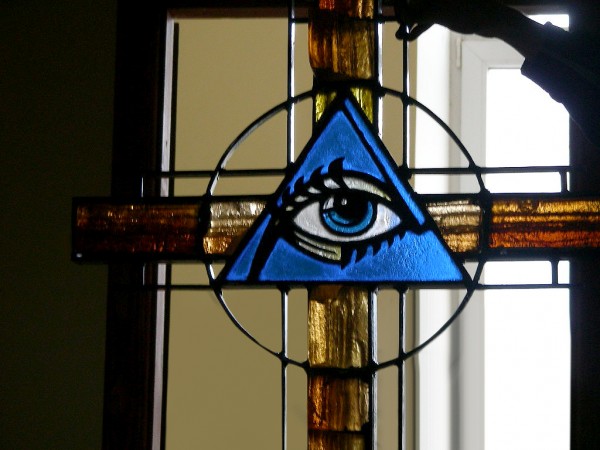 cross_-_stained_glass.jpg